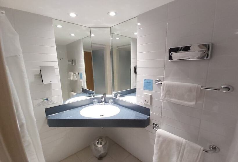 اتاق استاندارد, Holiday Inn Express York, An Ihg