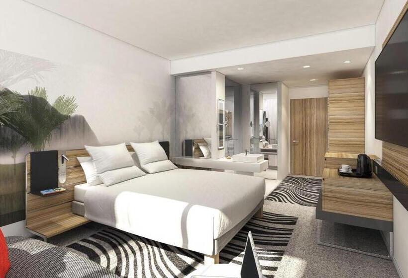 Номер Superior, Novotel London Waterloo