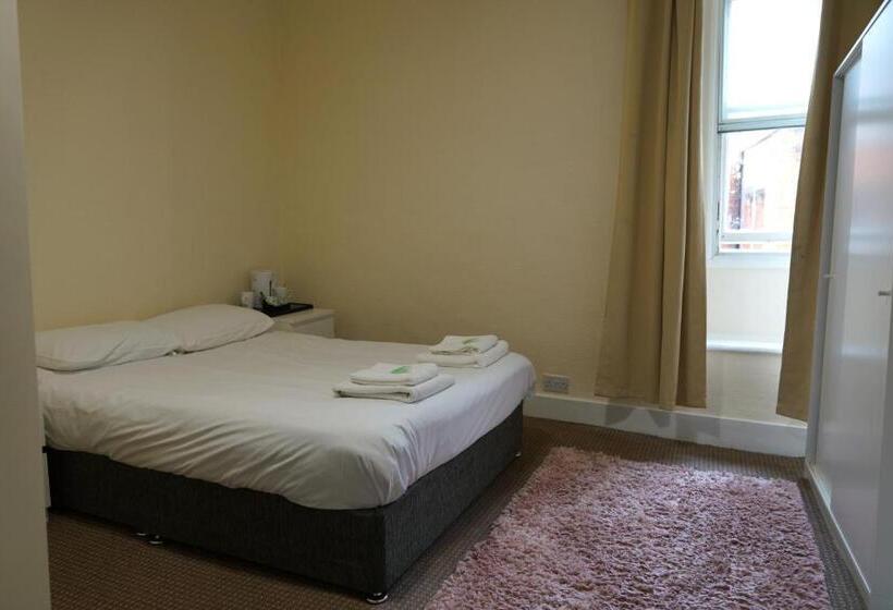 Номер Стандарт, Royal Hotel Kettering