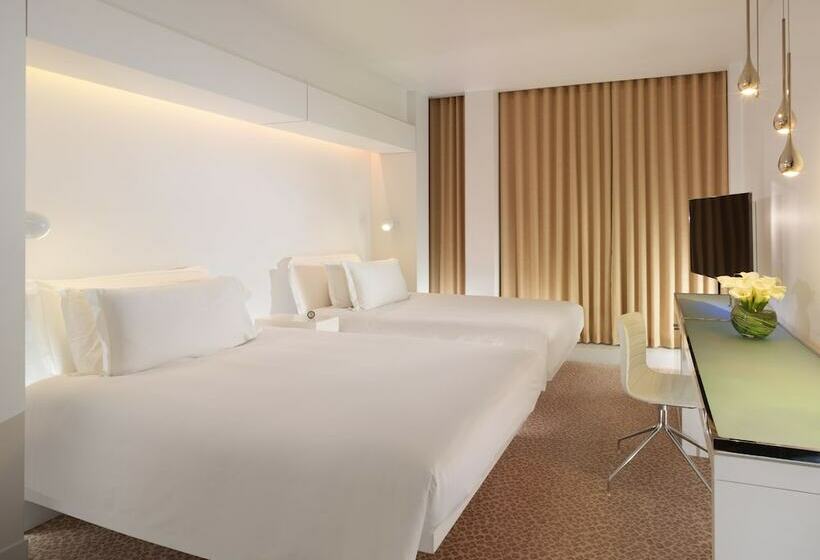 Номер Superior, St Martins Lane London