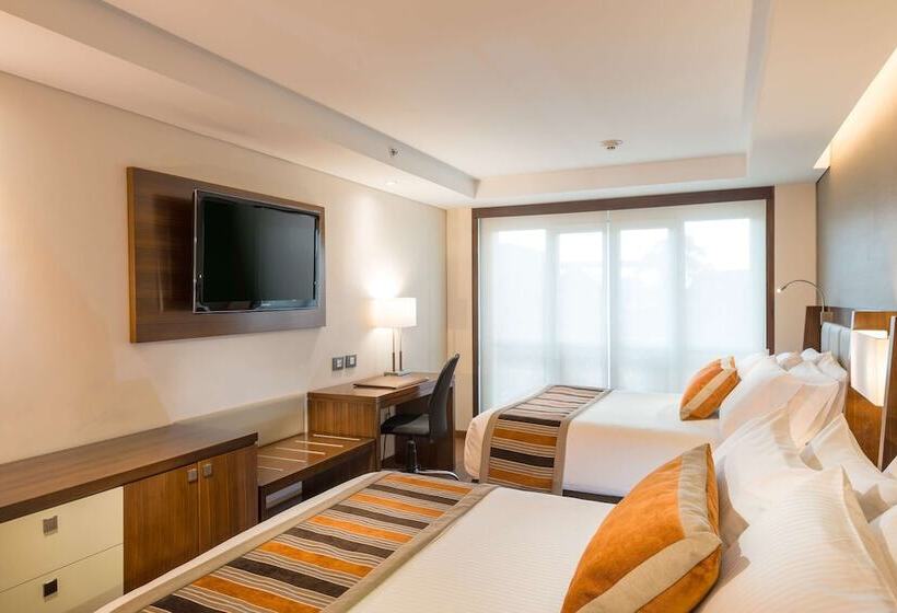 Номер Стандарт, Dann Carlton Bogota
