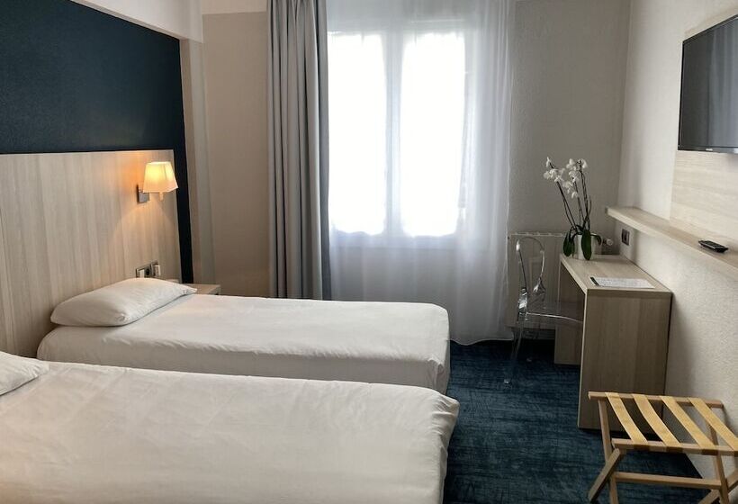 Номер Стандарт, Hôtel Christina Lourdes