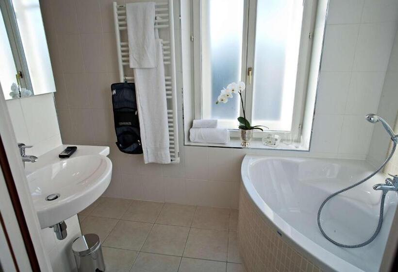 Люкс Кровать Кинг, Best Western Plus Hotel Villa D Est