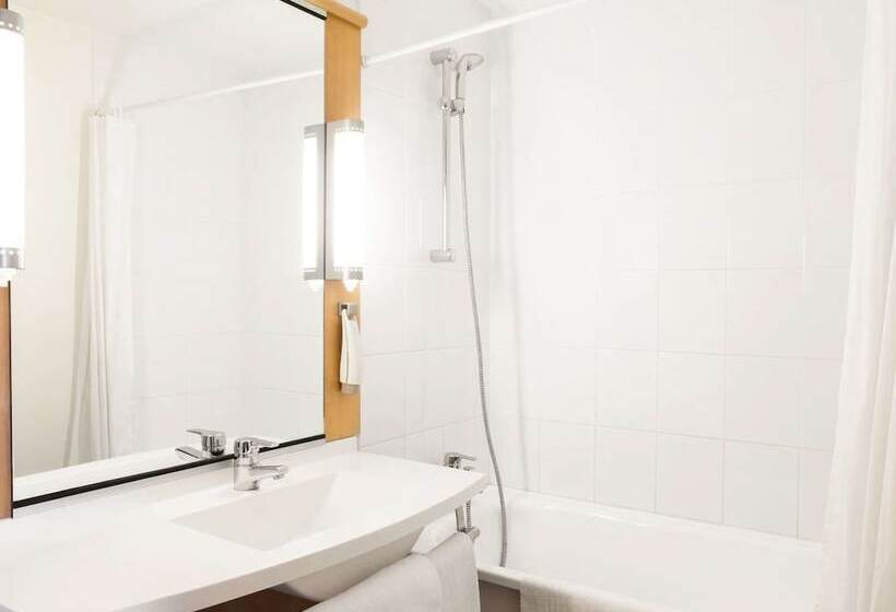 Номер Стандарт, Ibis Saintnazaire Trignac