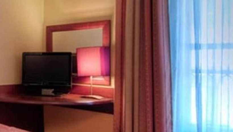 اتاق استاندارد یک نفره, Le Faubourg Opera