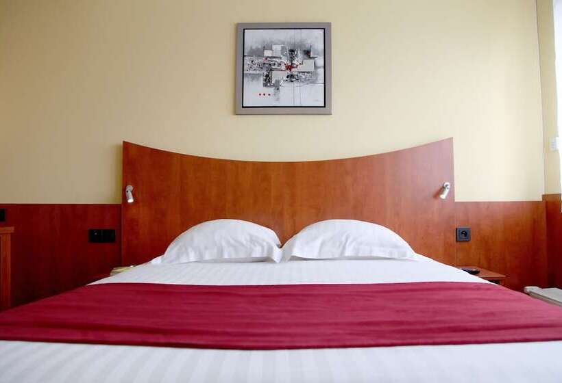 Номер Комфорт, Logis Hotel Center