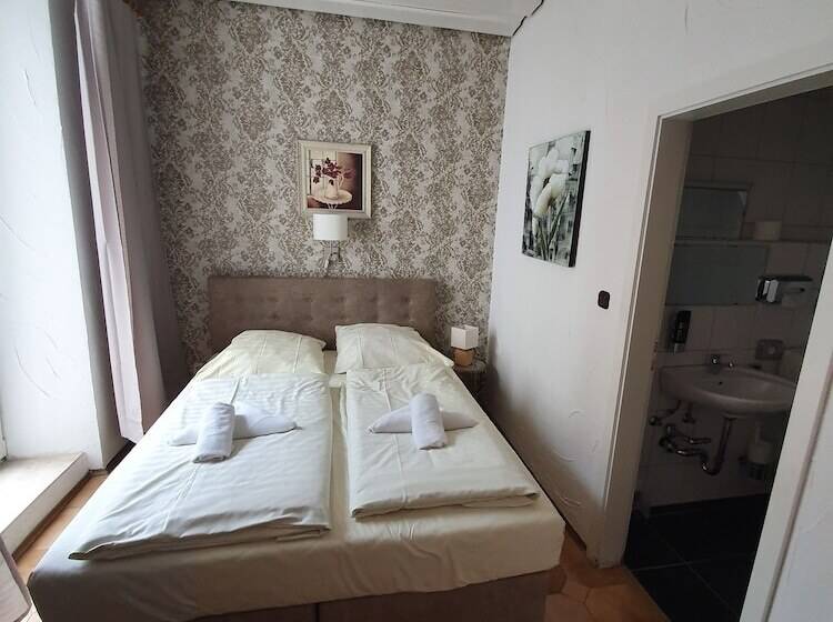 اتاق استاندارد, Pension Seibel