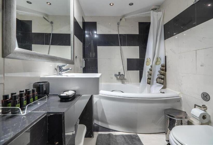 Deluxe Suite Sea View, Arco Beach