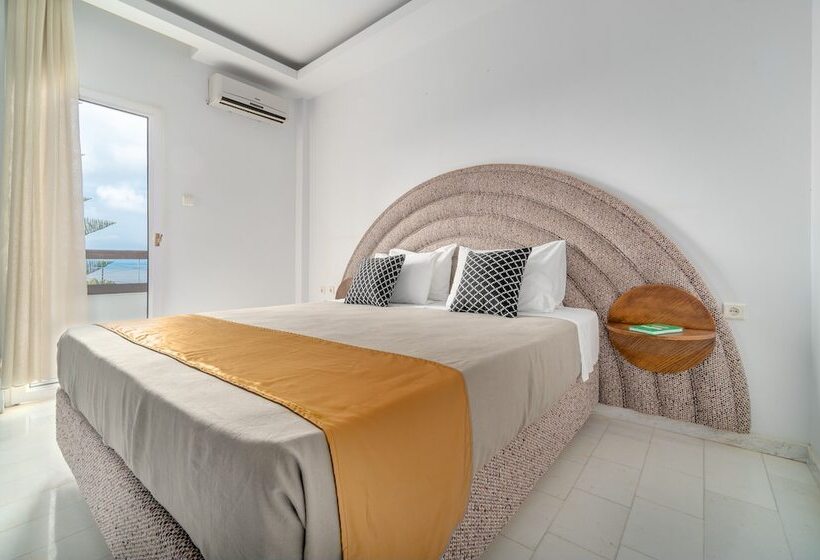 سوئیت پریمیوم با چشم‌انداز دریا, Arco Beach