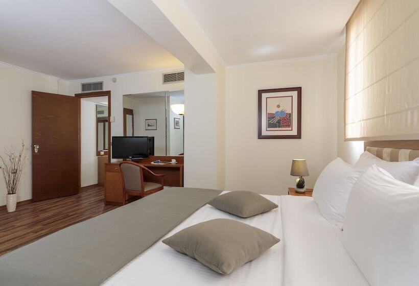 주니어 스위트, Best Western Plus Hotel Plaza