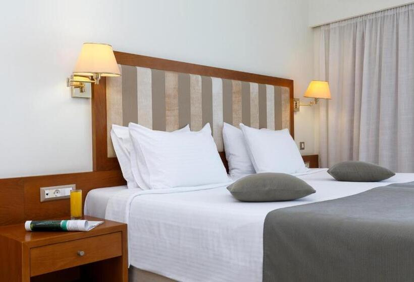 스탠다드 룸 측면 바다 전망, Best Western Plus Hotel Plaza