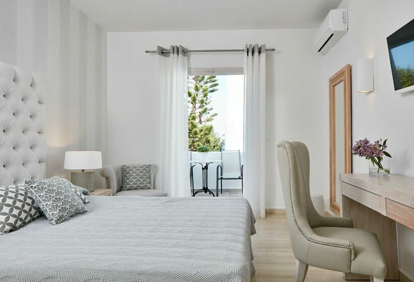 اتاق استاندارد, Santorini Palace