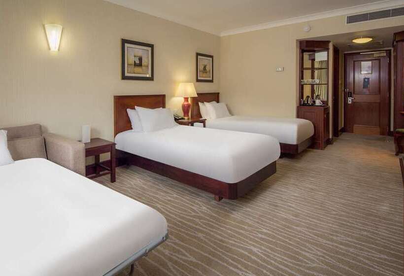 اتاق خانوادگی, Doubletree By Hilton Almaty