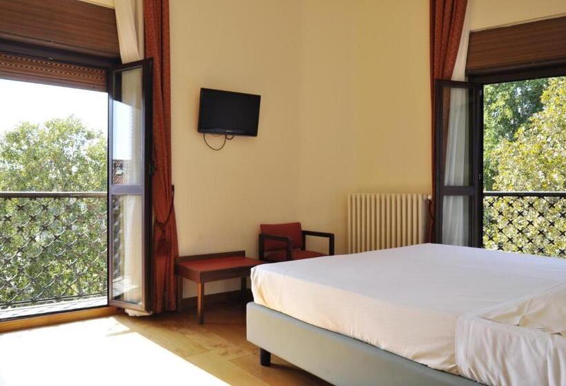 اتاق استاندارد با بالکن, San Guido