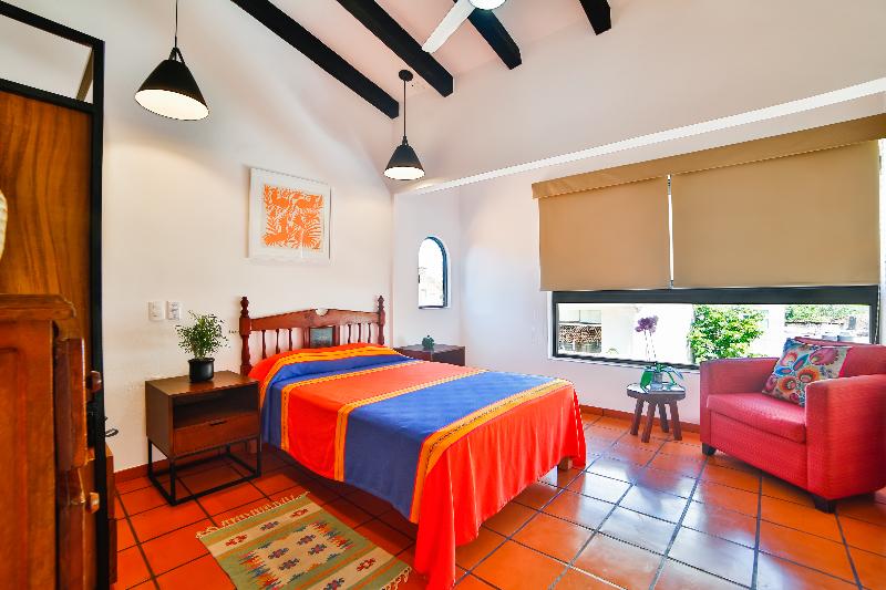 Suite, Paradise Village
