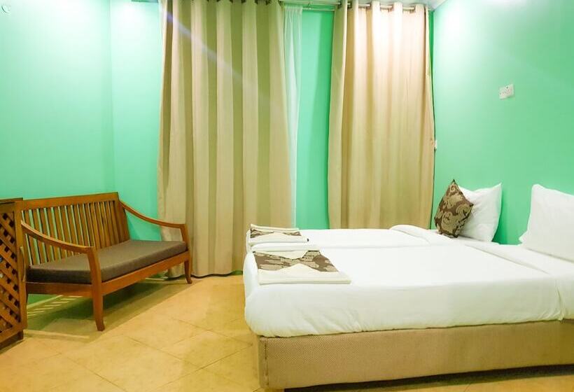 اتاق خانوادگی, Masailand Safari Lodge