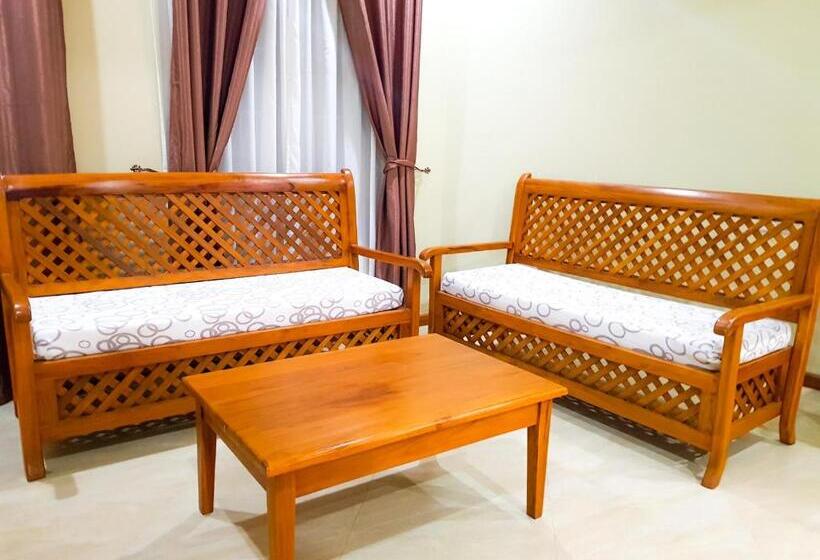 اتاق لوکس, Masailand Safari Lodge