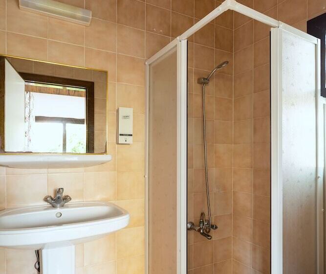 Четырехместный Номер Стандарт, Otel Kabasakal