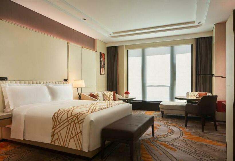 اتاق لوکس با تخت بزرگ, Conrad Tianjin