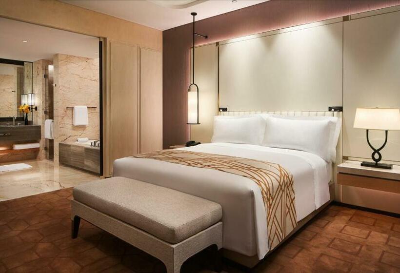 سوییت لوکس, Conrad Tianjin