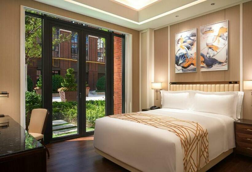آپارتمان 2 خوابه, Conrad Tianjin