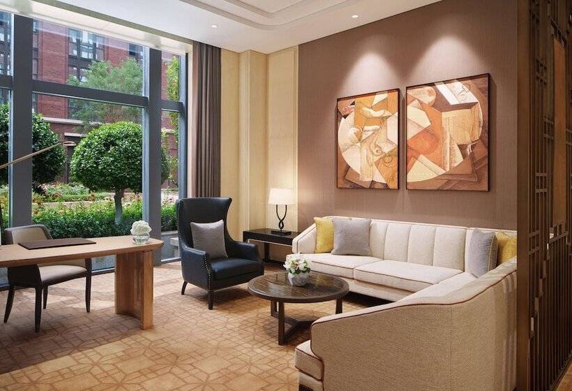 سوییت لوکس, Conrad Tianjin