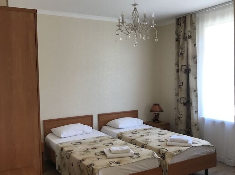 Cama em Quarto Compartilhado, Guest House Na Tsvetochnoy