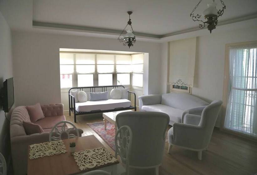 חדר דלוקס לארבעה, Bellapais 58 Luxury Cesme