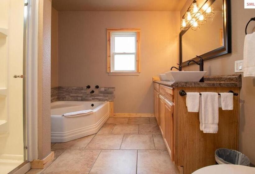 Номер Executive, The Idaho Lodge & Rv Park