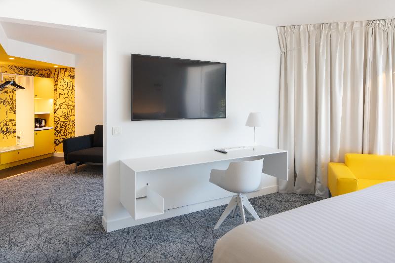 اتاق اجرایی, Crowne Plaza Lima, An Ihg