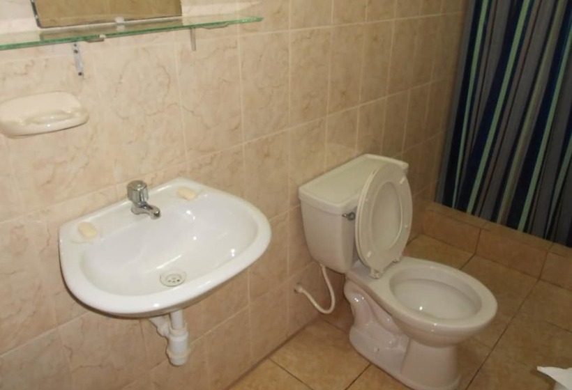 اتاق استاندارد یک نفره, Hostal Jhuliana
