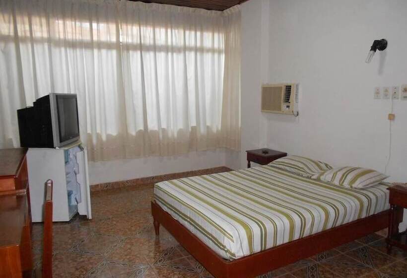 اتاق استاندارد یک نفره, Hostal Jhuliana