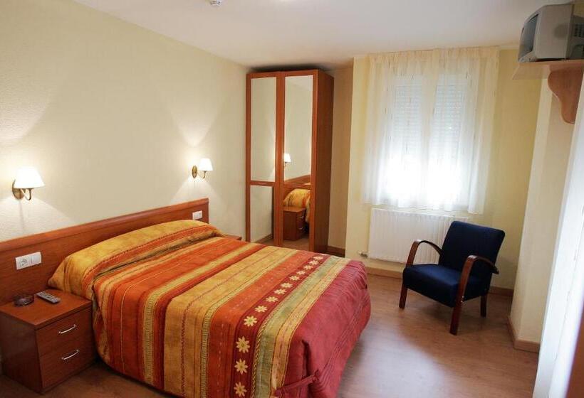 اتاق استاندارد, Hostal Hispanico Ii