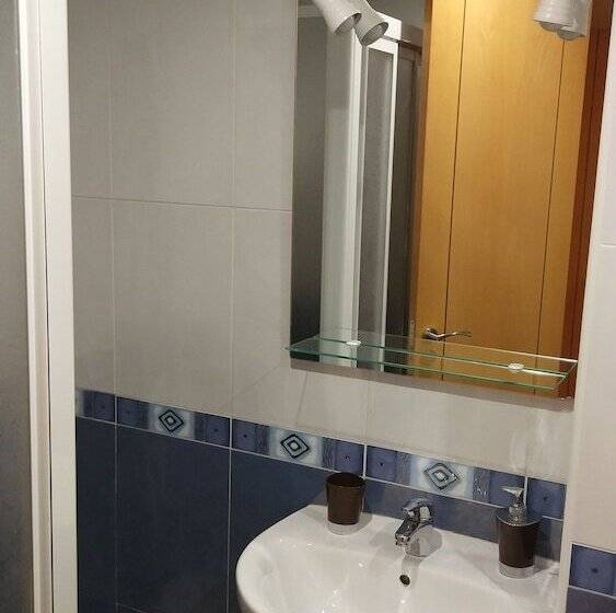 اتاق استاندارد, Hostal Hispanico Ii