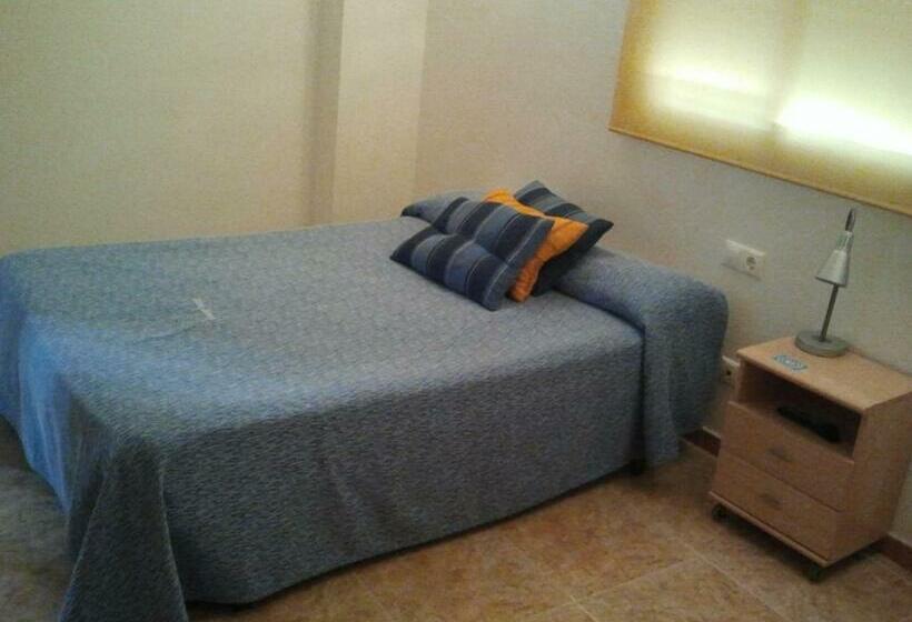 スタンダードシングルルーム, Hostal Arneva Orihuela