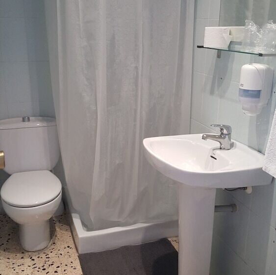 اتاق استاندارد, Hostal Can Joanet