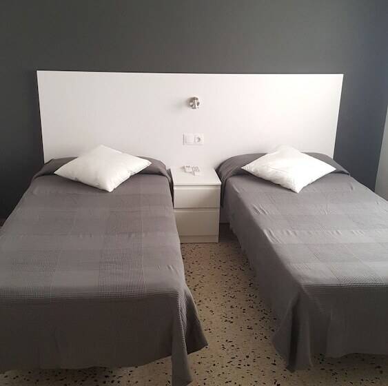اتاق استاندارد, Hostal Can Joanet