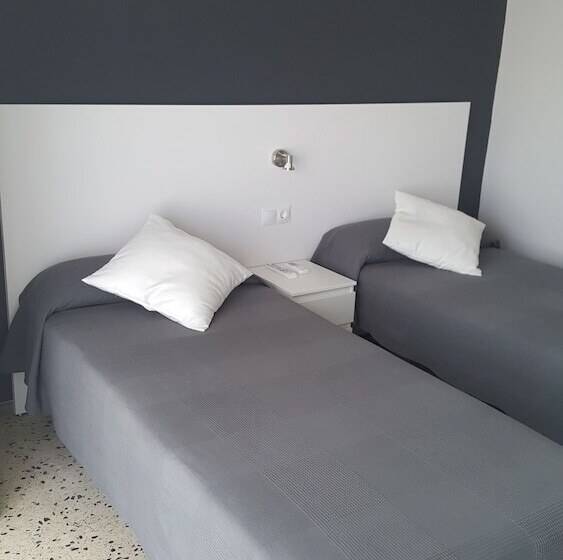 اتاق استاندارد, Hostal Can Joanet