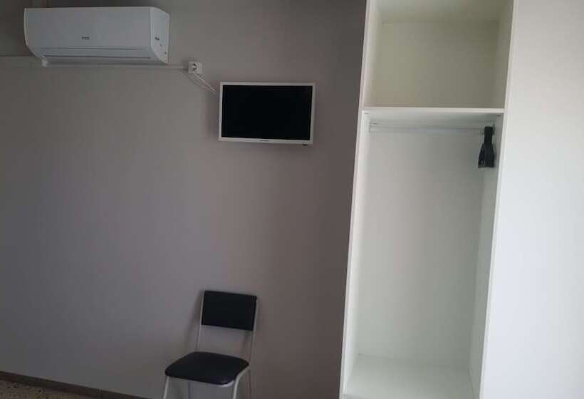 اتاق استاندارد, Hostal Can Joanet