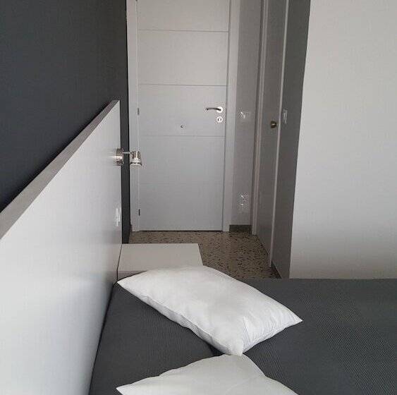 اتاق استاندارد, Hostal Can Joanet