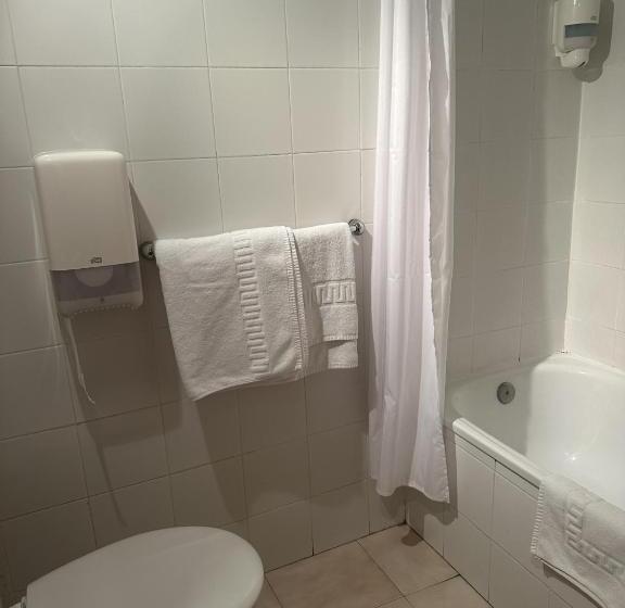 Habitación Estándar Cama Matrimonio, Hosteria Gelin De Gajano