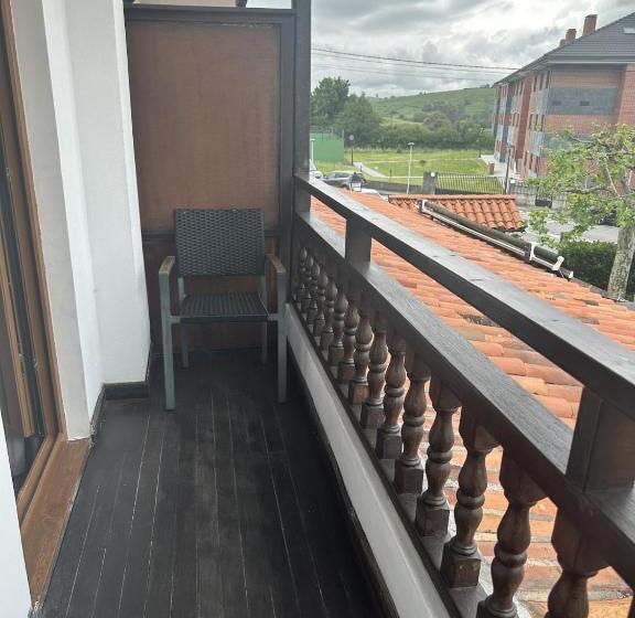 Habitación Estándar con Balcón, Hosteria Gelin De Gajano