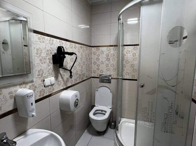 اتاق استاندارد چهار تخته, Mego Suite Otel