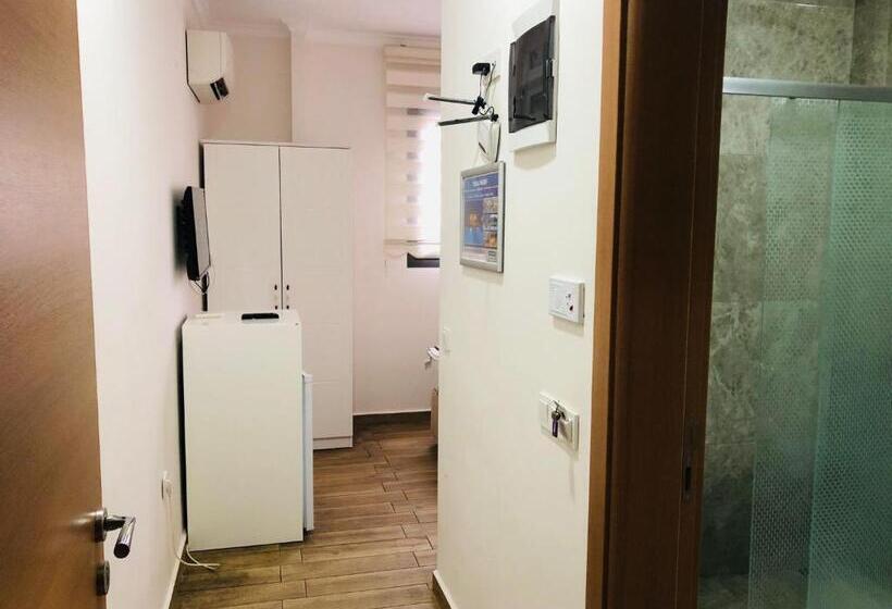 استودیوی استاندارد, Arti̇m Apart