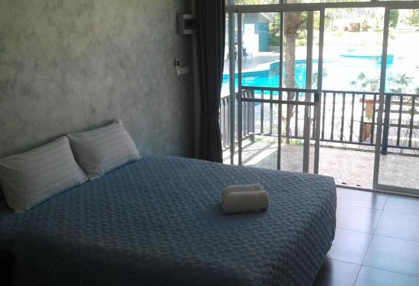اتاق خانوادگی, Mountain View Resort