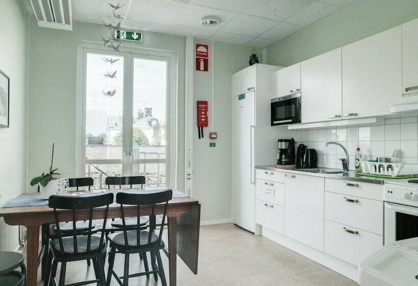 Standardrum Delat Badrum, Gamla Televerket B&b