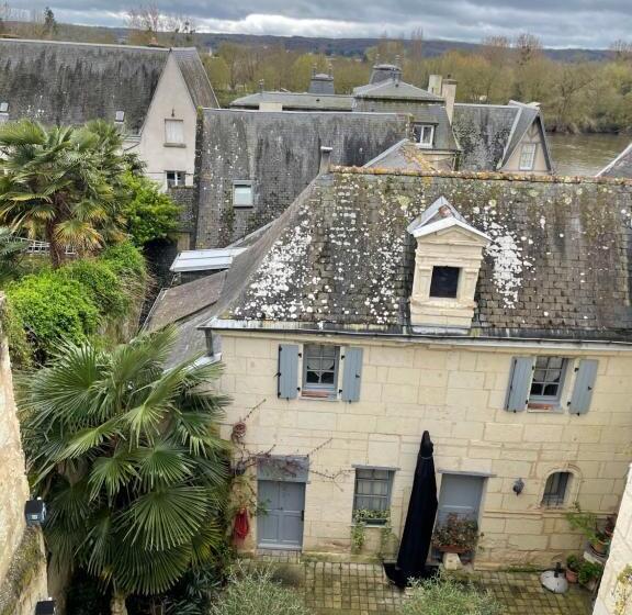 Номер Стандарт, Au Relais Saint Maurice