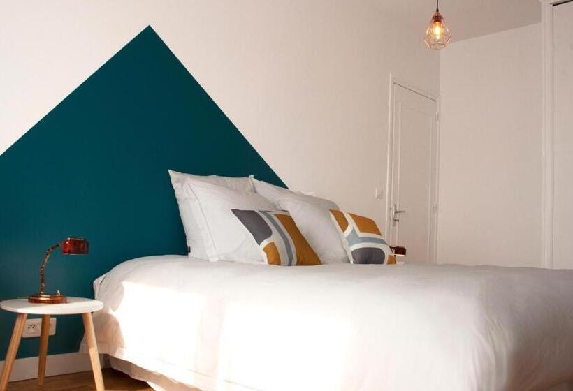 Quarto Estandar Cama King, Une Chambre à Neuilly Guest House