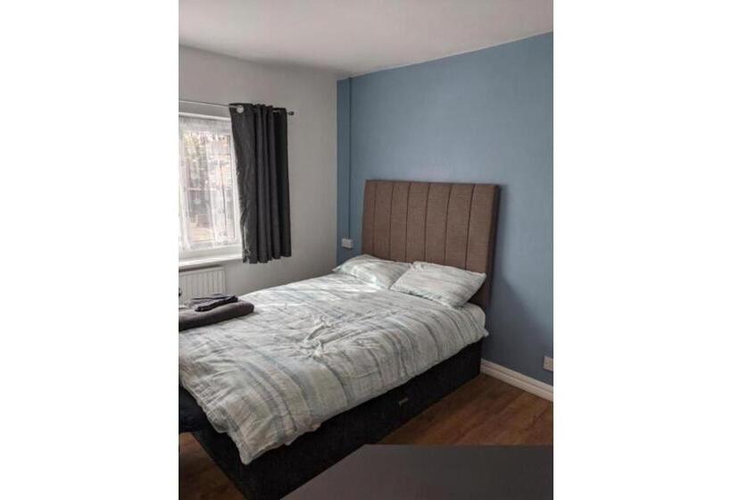 带共用浴室的标准房间, Aparthotel Hathern