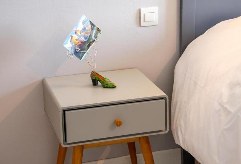 Номер Стандарт Вид на Сад, La Combe Fleurie Appartements & Chambres